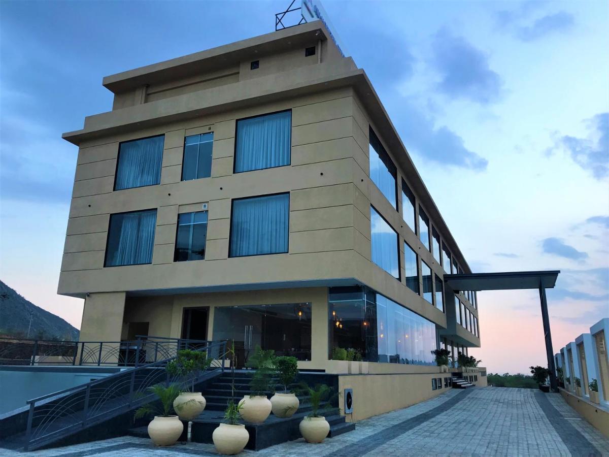 Sterling Pushkar Hotel Bagian luar foto